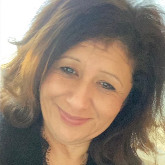 Meet your Posher, Pat - Picture 3 of 8